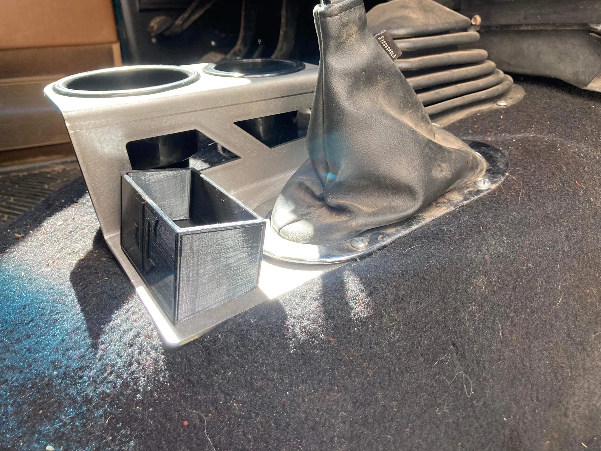 1st Gen Dodge Ram Shifter Mounted Cup Holder - Image 6