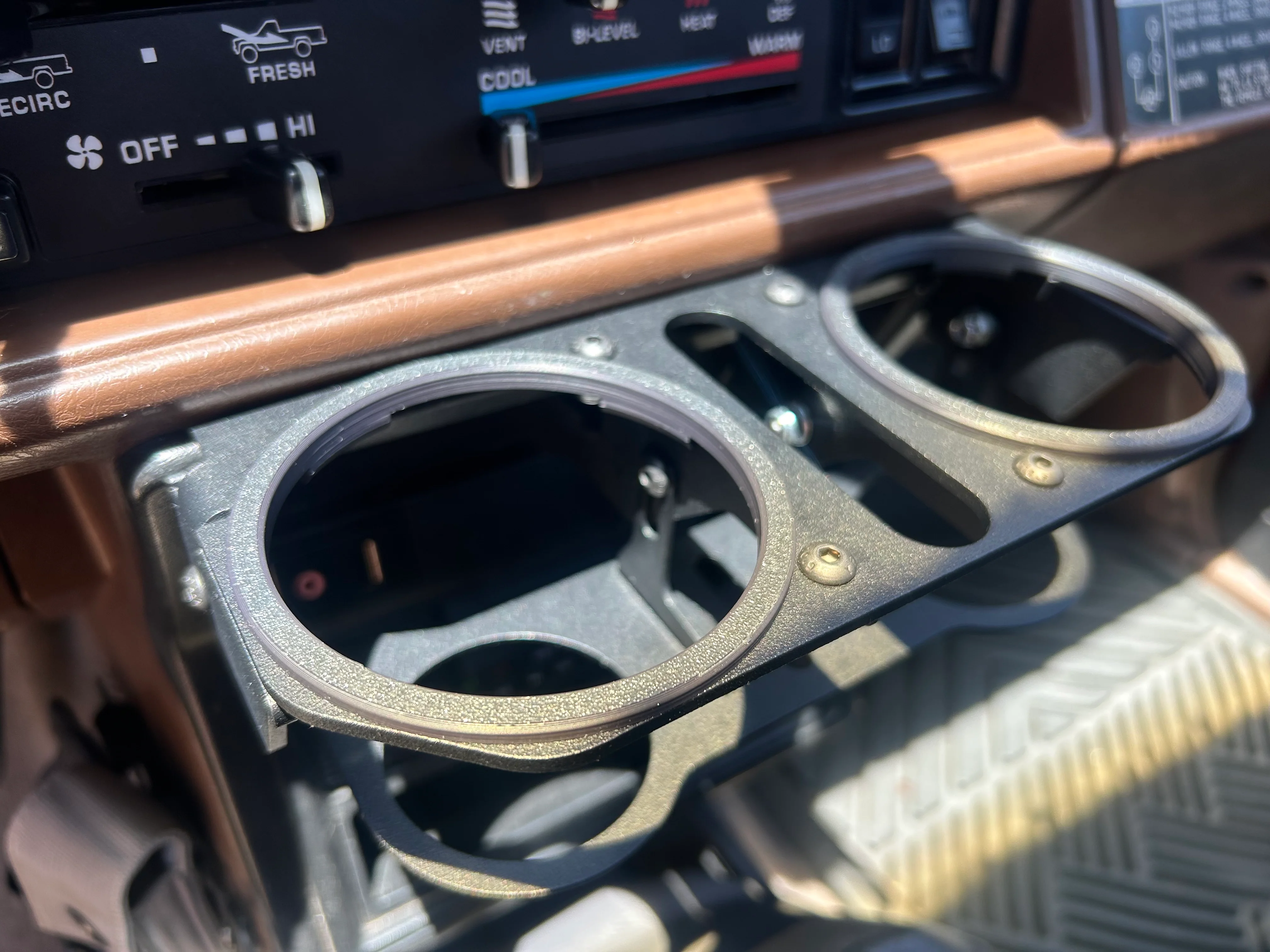 84-88 Toyota Pickup/4Runner Double Cup Holder - Image 10