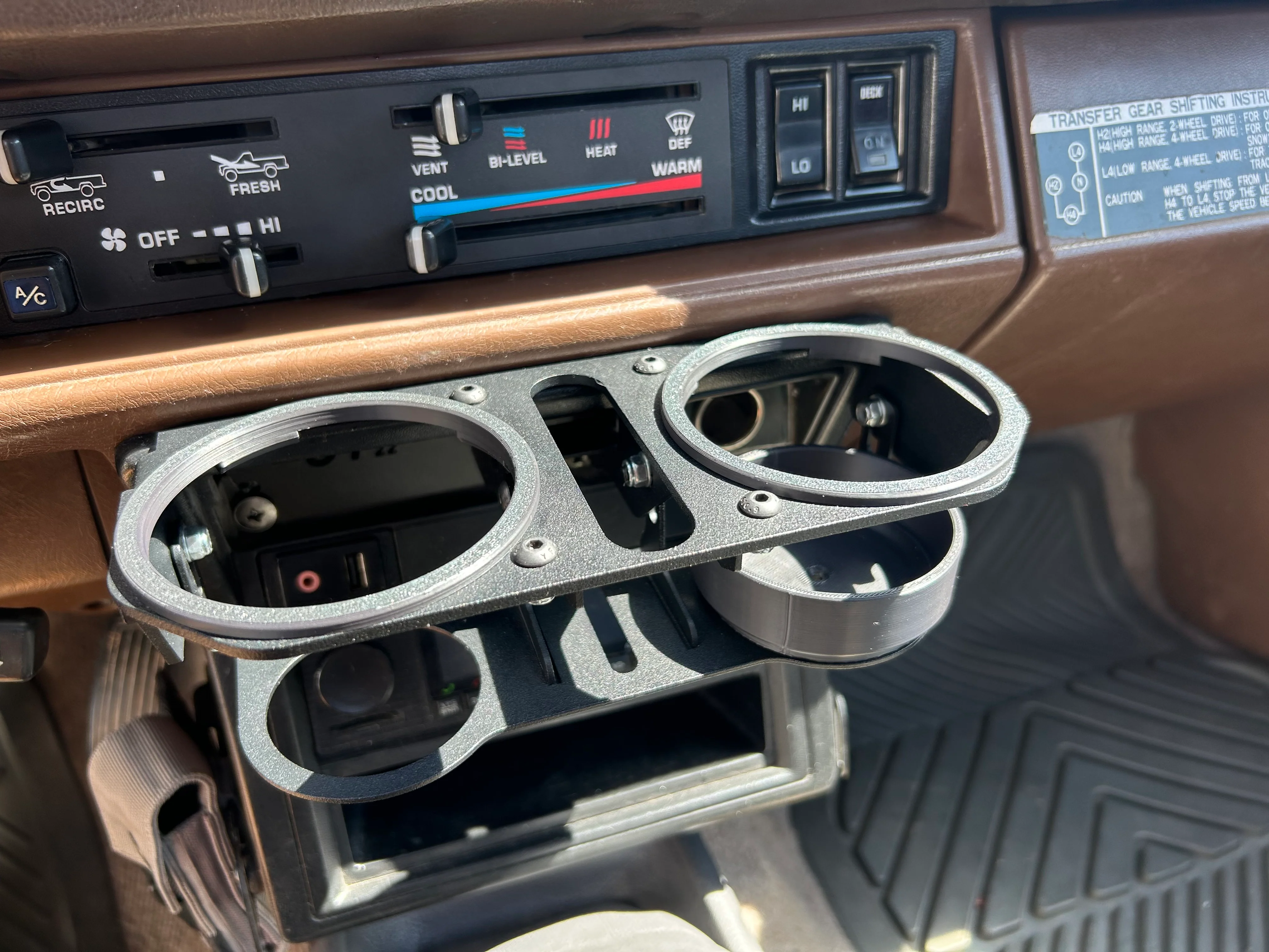 84-88 Toyota Pickup/4Runner Double Cup Holder - Image 11