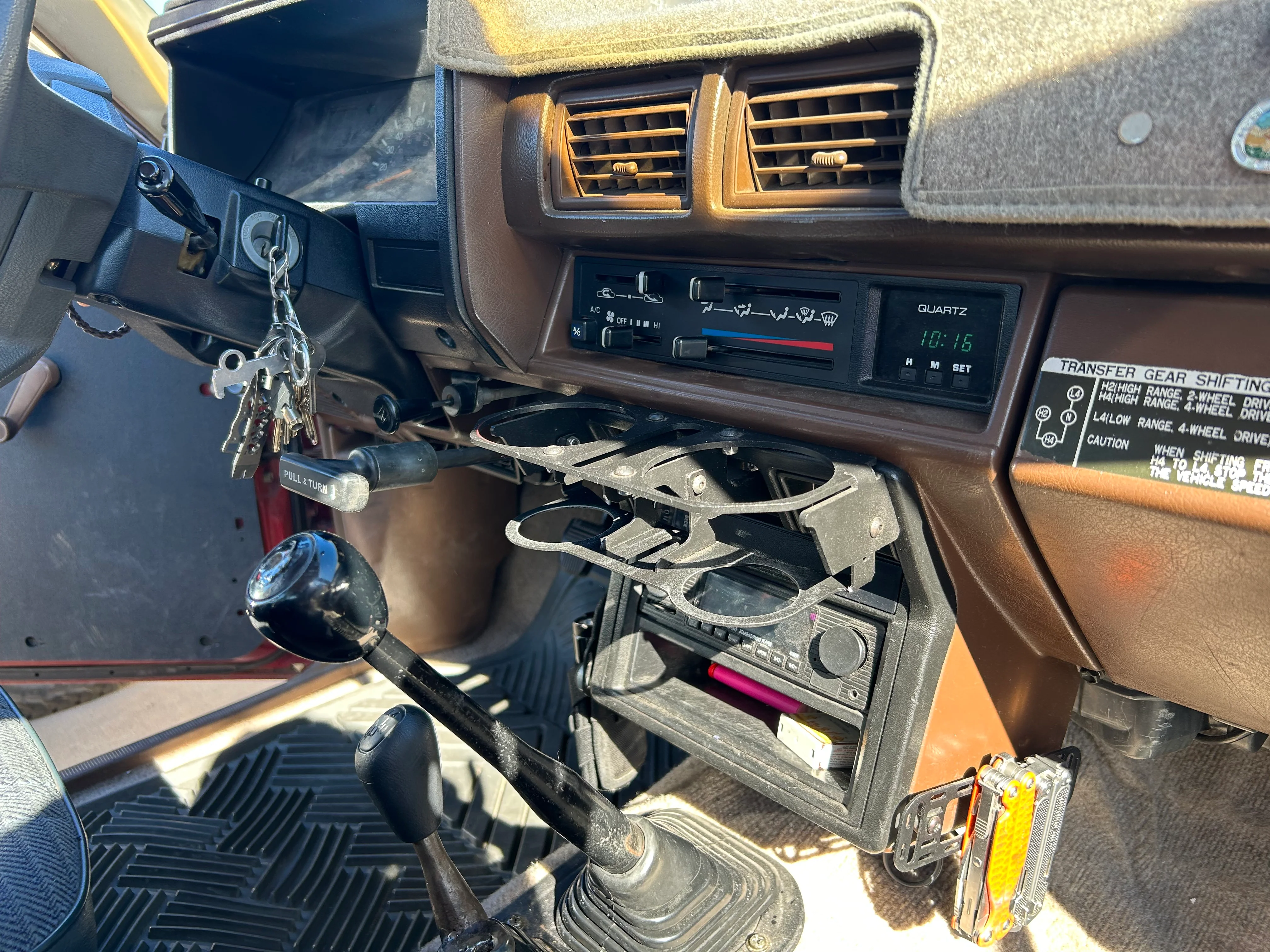 84-88 Toyota Pickup/4Runner Double Cup Holder - Image 3