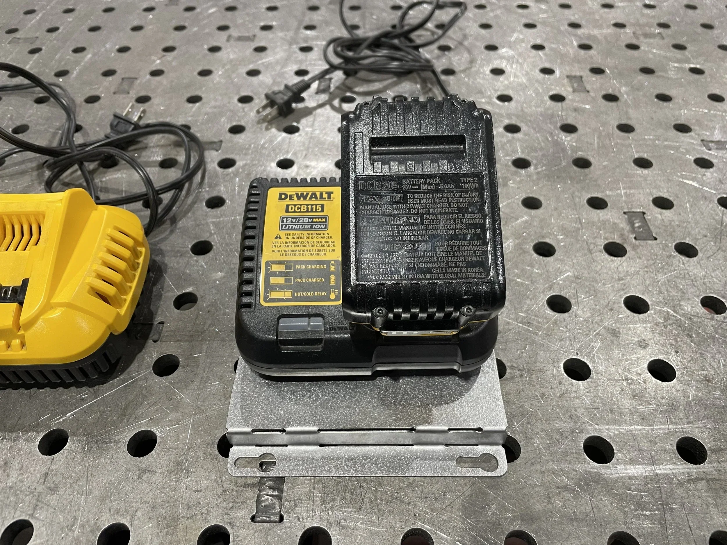 Charger Wall Mount Plate Milwaukee DeWalt Ridged - For Van Truck Shop - Image 7