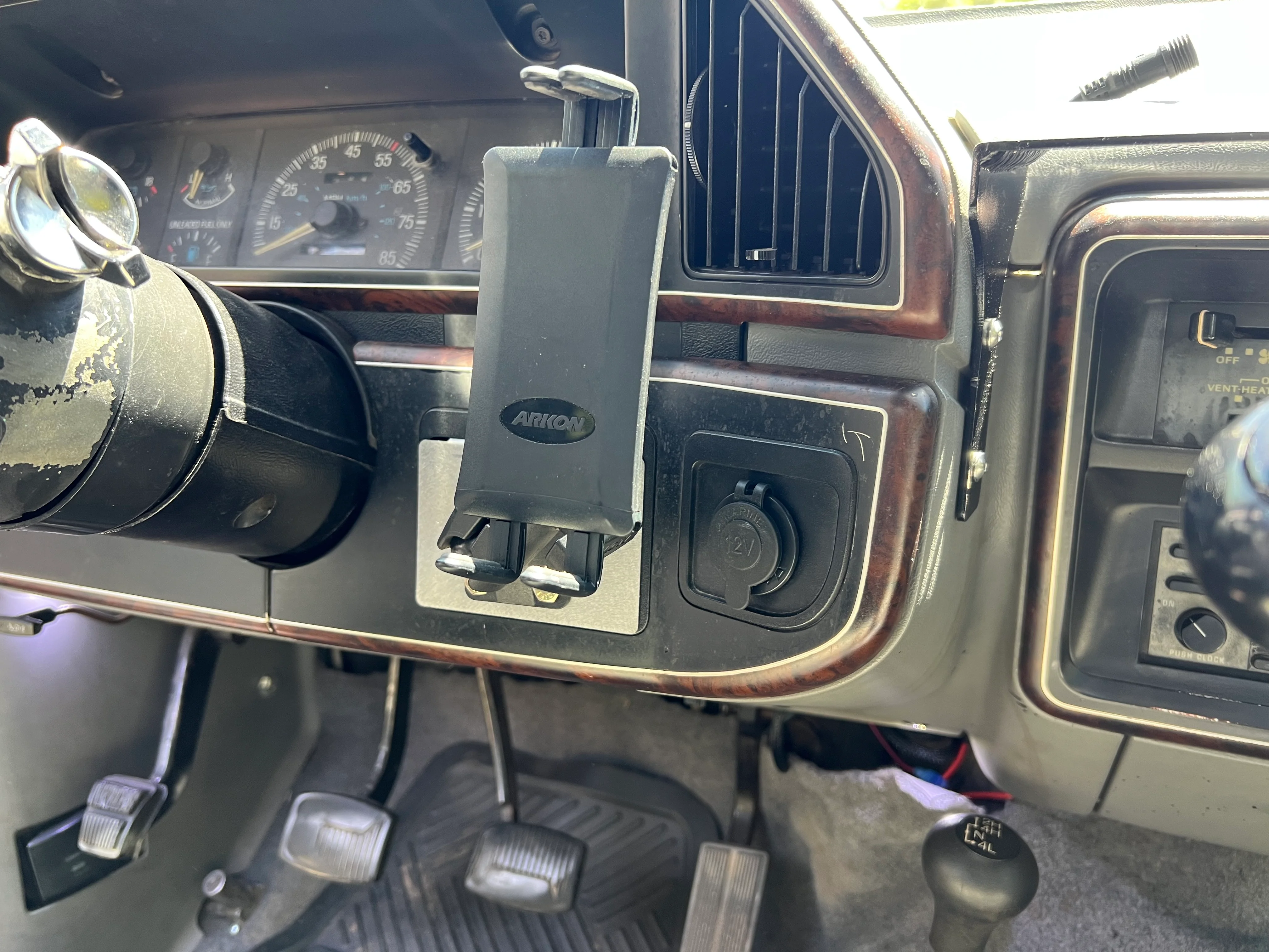 Ford Bricknose Phone/Accessory Mount - Image 4