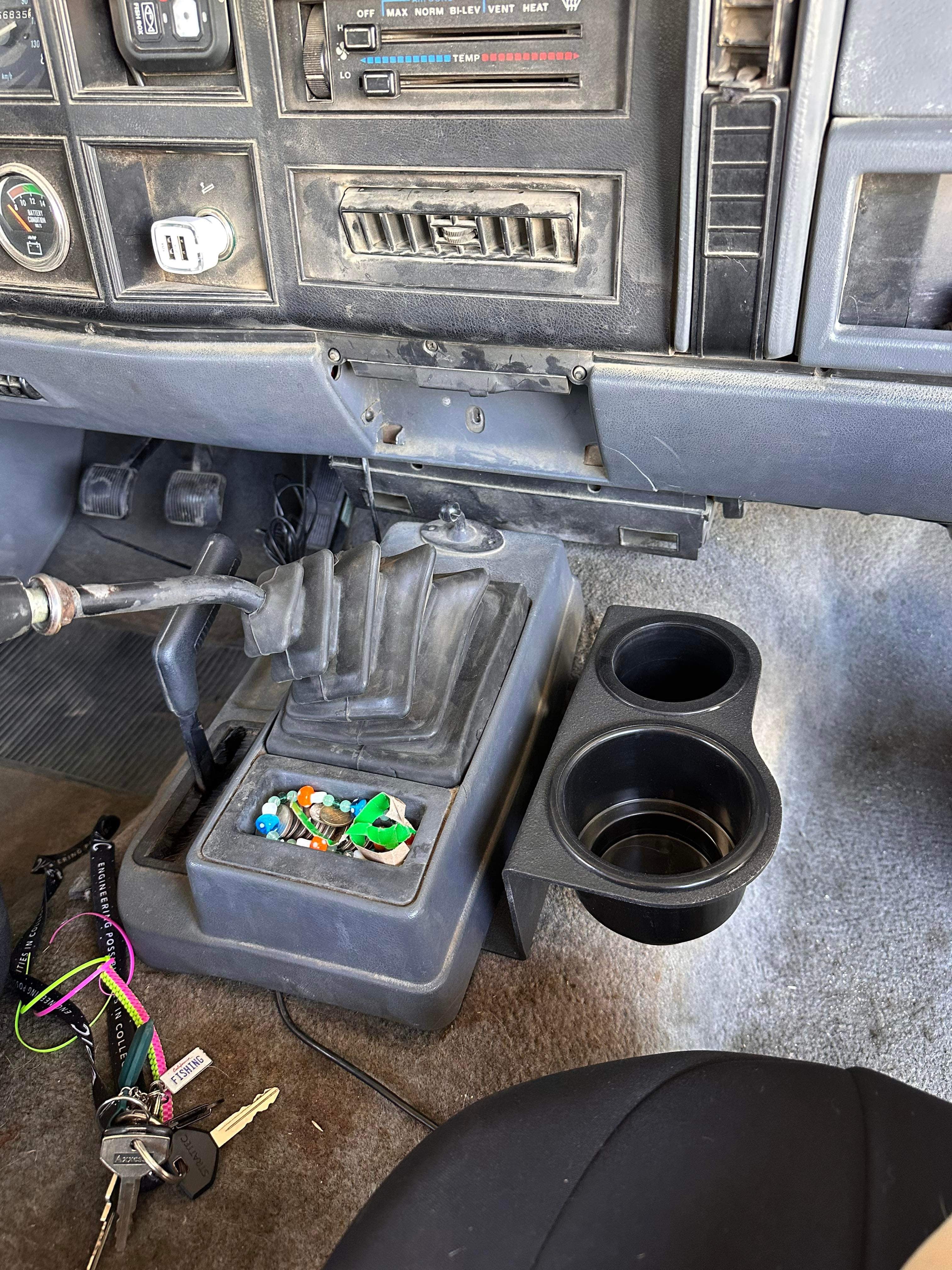 Jeep Cherokee XJ Shifter Mounted Cup Holders - Image 3