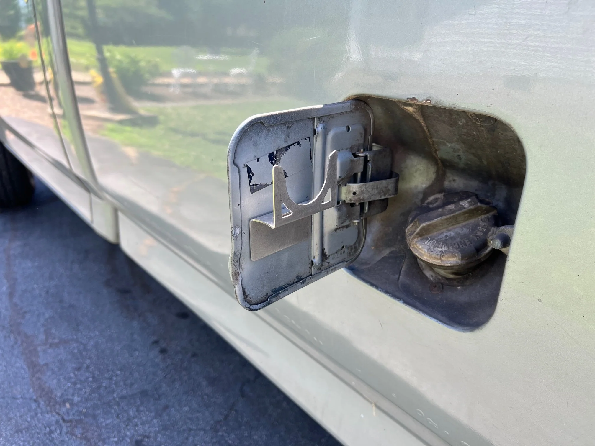 OBS Ford 80-97 Gas Cap Holder - Image 4